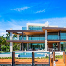 101 S Manor Modern