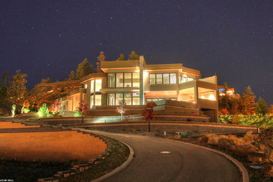 Trendy exterior home photo in Vancouver