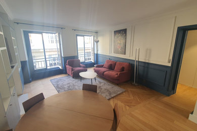 Réalisation d'une salle de séjour minimaliste.