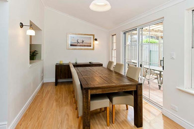 Transitional dining room in Perth.