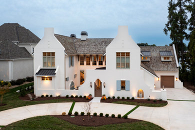 Example of an exterior home design in Charlotte