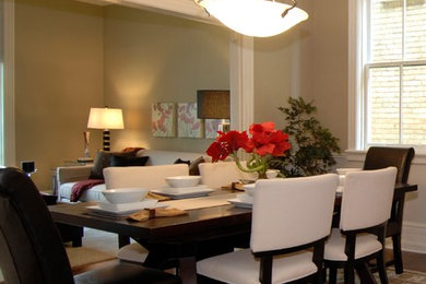 Example of a transitional dining room design in Toronto