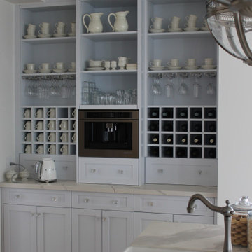 Chic White kitchen with white oak