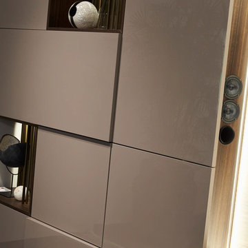 Turati T4 Wall Mounted