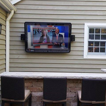 Outdoor TV Enclosure for your outdoor entertainment area