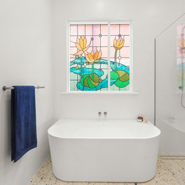 Contemporary Joslin Ensuite, Laundry & Bathroom Renovation