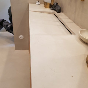 Badezimmer und Microzementboden in einem Kreuzberger Loft