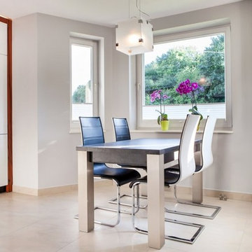 White and Veneer High Gloss Modern Kitchen