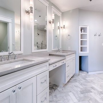 MIRAMAR BEACH CONDO- CLEAN WHITE SHAKER