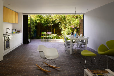 This is an example of a contemporary kitchen in London.