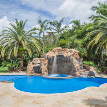 Rock Themed Swimming Pool & Spa in Davie, Florida!