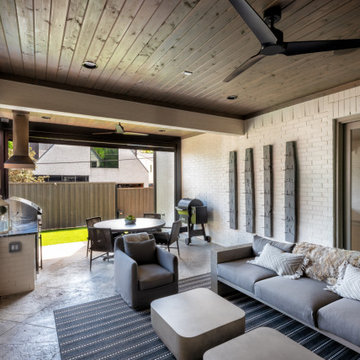 Screened in back patio