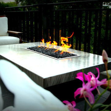 COOKE Montecito fire pit table