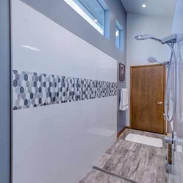 Sensational Contemporary Bath