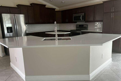 Inspiration for a kitchen remodel in Orlando