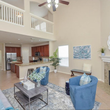 Lakecrest River - Vacant Staging