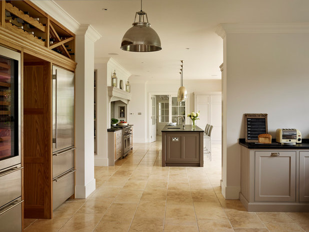 Transitional Kitchen by Humphrey Munson