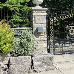 Stone pillar - Bricks And Masonry