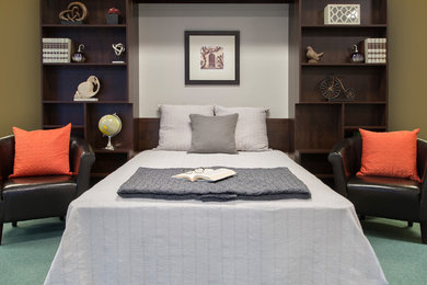 マイアミにあるトラディショナルスタイルのおしゃれな寝室のインテリア