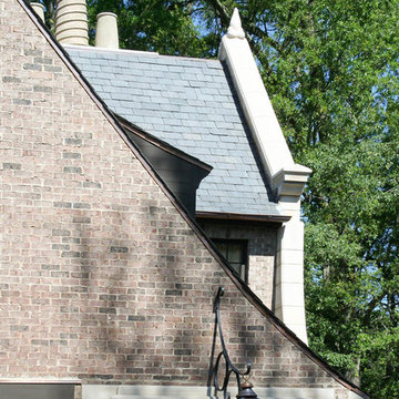New Jacobean Tudor