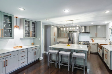 Kitchen - huge modern kitchen idea in Boston