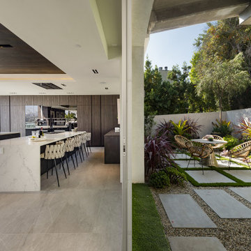Los Tilos Hollywood Hills luxury home indoor outdoor kitchen & garden patio dini