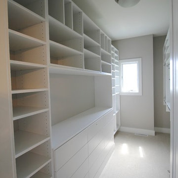 South Bend- Bradford Shores Master Closet