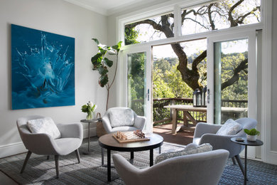 Example of a transitional living room design in San Francisco