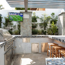 Outdoor Kitchen