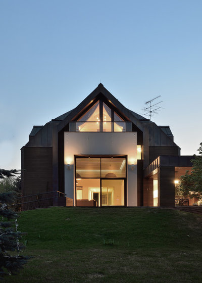 Современный Фасад дома by AI-architetcs