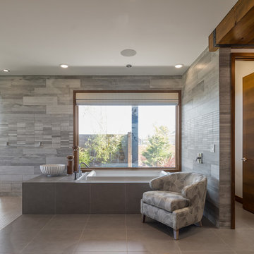Quintessence Master Bath