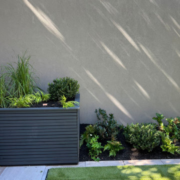 Williamsburg Terrace Garden