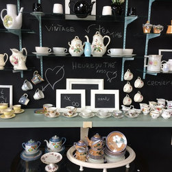 Tasses de fantaisie, th&eacute;i&egrave;re,assiettes de collection - Products