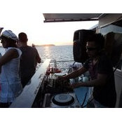 Benjamin Leung's photo