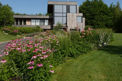 Contemporary exterior home idea in Montreal