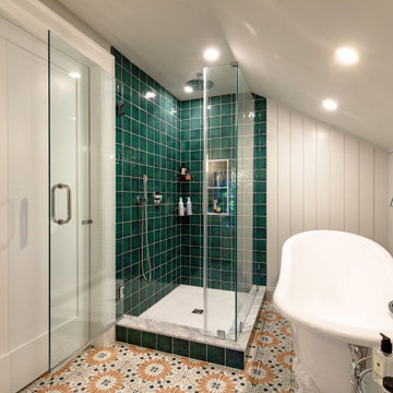 Lush Lavatory