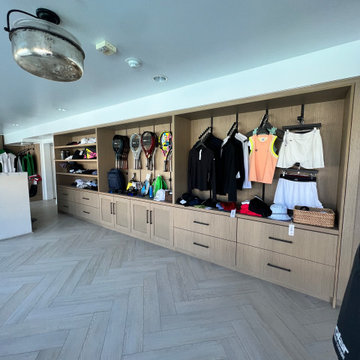 Tennis store