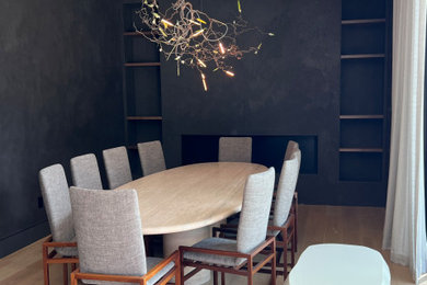Example of a dining room design in Los Angeles