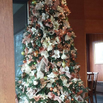 Christmas Decorations at the Governor's Western Residence in Asheville NC.