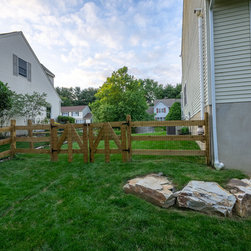 Cedar Fence & Chicken Wire - Home Fencing And Gates