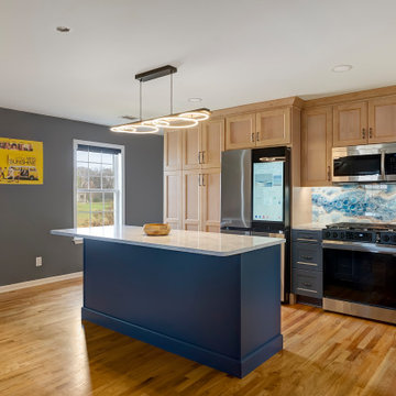 A Fun, Fresh Kitchen for a Multi-Generation Home