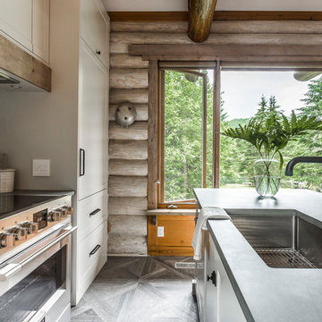MONT-TREMBLANT KITCHEN