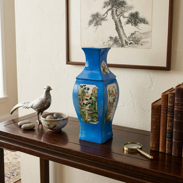 Chinese Bright Blue White Window Scenery Graphic Square Porcelain Vase GB668