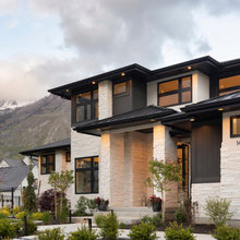 Mammoth Exterior