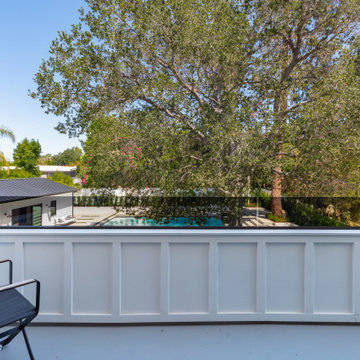 Tampa Ave, Tarzana