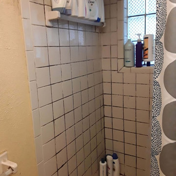 Modern Bathroom in Lutz - Tampa by Top Remodeling Contractor