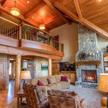 Woodland, WA Rustic Estate