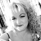 Stacy Lee's photo
