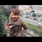 Mayu Tomidas foto