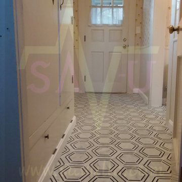 Hexagon pattern white and black marble floor